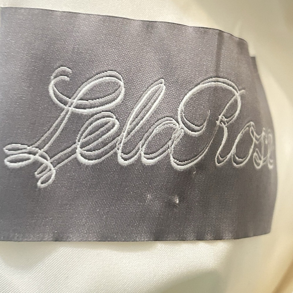 $1690.00 Lela Rose Ivory  Black‎ Lace Sheath  Dress, size  12    NWOT - Picture 8 of 8